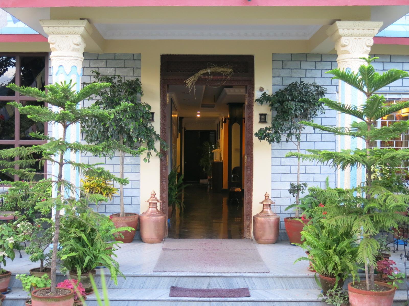 Hotel Lake Star Pokhara Exteriör bild