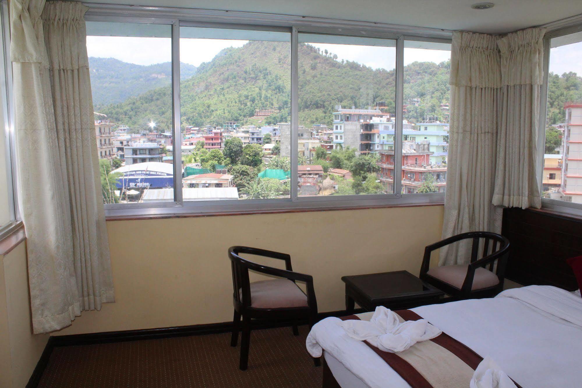 Hotel Lake Star Pokhara Exteriör bild